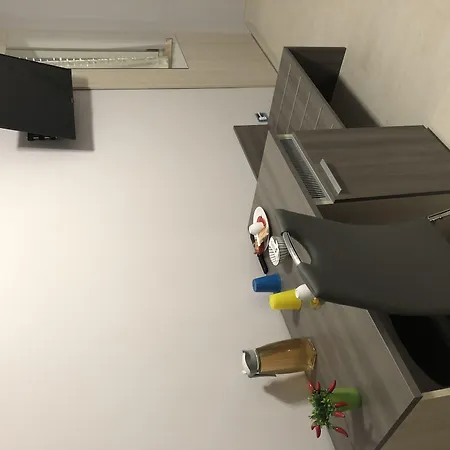 לינה וארוחת בוקר Residenza Atena טרופאה